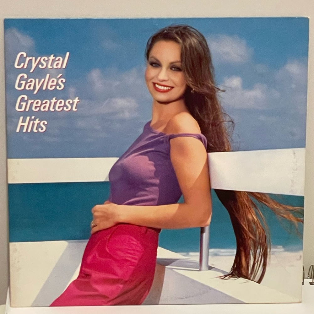 Crystal Gayle’s “Greatest Hits” vintage vinyl LP (1983)